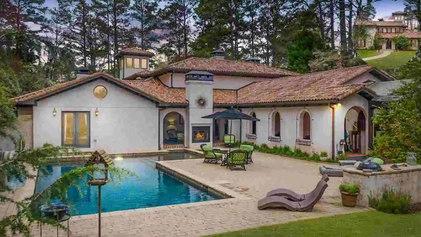 ralph macchios house