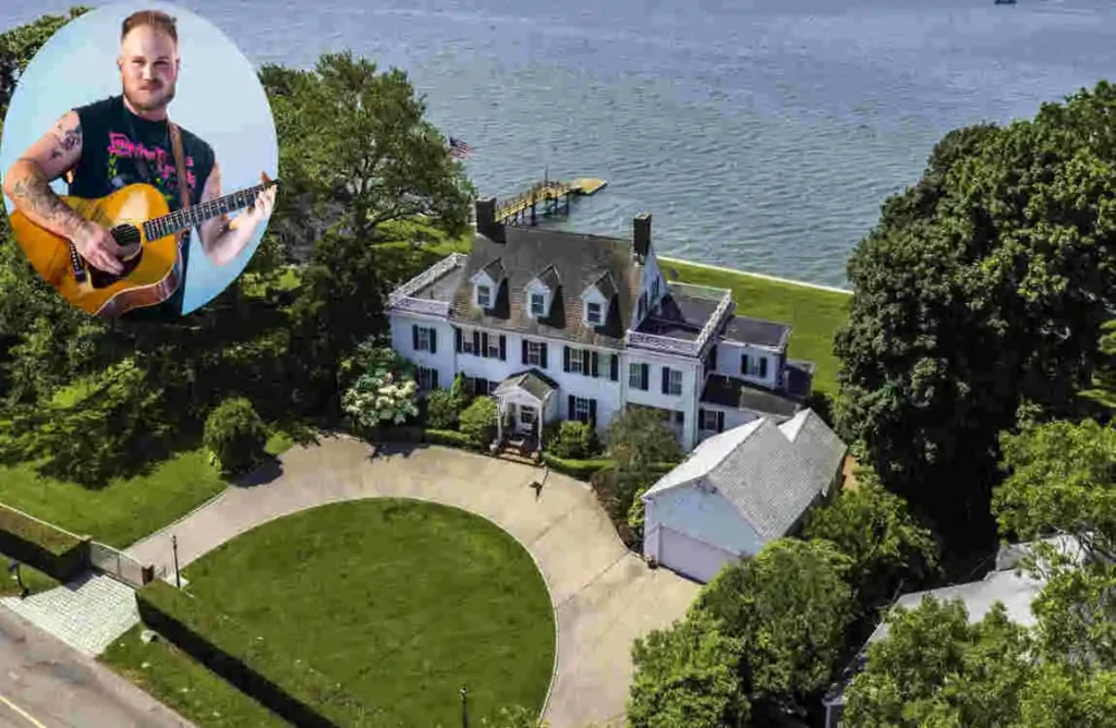 zach bryan's house