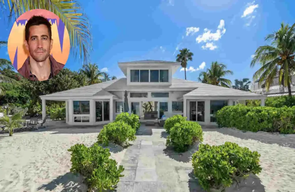 Jake Gyllenhaal’s Luxe Hollywood Hills & Tribeca Homes Exposed Jake Gyllenhaal's House